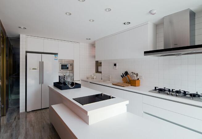 廚房裝修時怎樣選擇櫥柜？