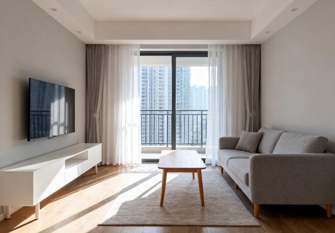 裝修選瓷磚通鋪，值嗎？4大好處+2個(gè)注意點(diǎn)，讓家顯大又高級(jí)