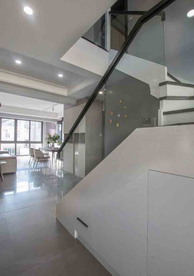 168平現(xiàn)代簡(jiǎn)約復(fù)式家裝案例 168平現(xiàn)代簡(jiǎn)約復(fù)式家裝案例