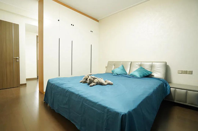 現(xiàn)代簡約三室兩廳，裹著裊裊茶香，演繹優(yōu)雅的生活格調(diào)